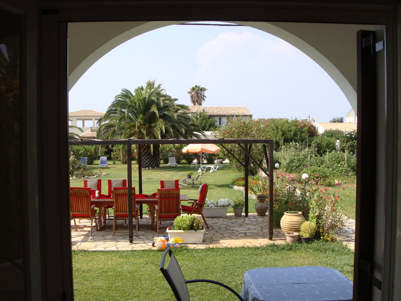 008 Sitting Area in the Garden Villa Eleftheria accommodation in corfu