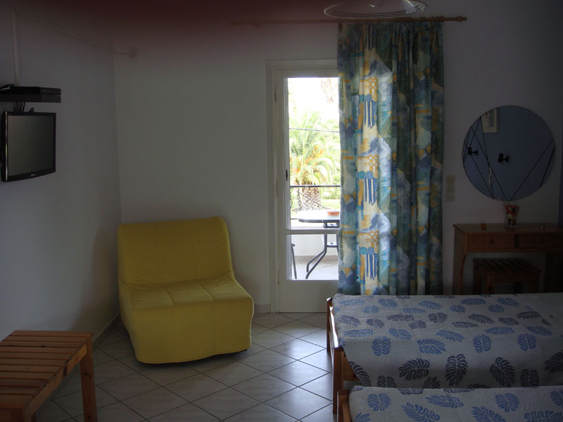 008 Studio in Villa Eleftheria accommodation in corfu