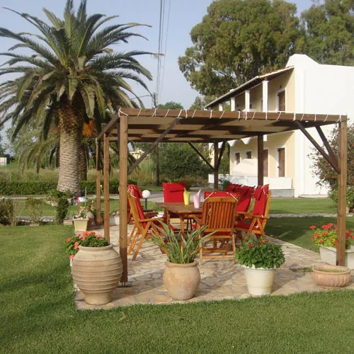 Eleftheria Studios & Apartments